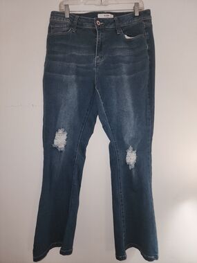 California Vintage Women’s Mid-Rise Distressed Blue Jeans Size 14